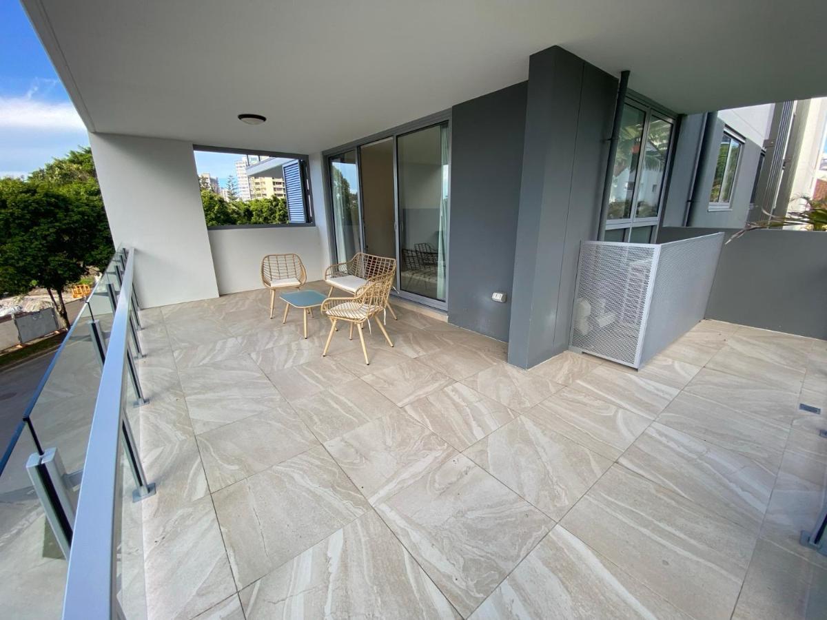 Serenity Surfers Paradise Gold Coast Exterior foto