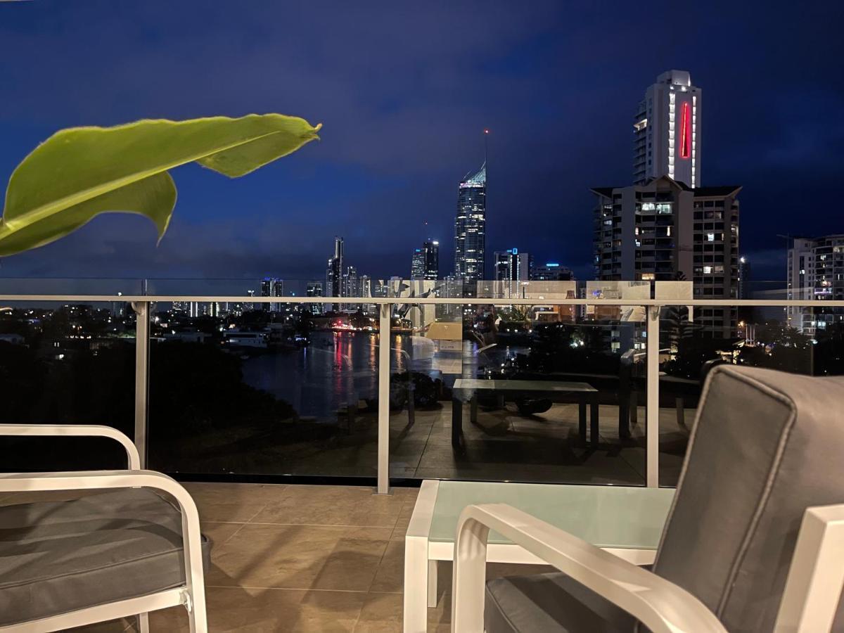 Serenity Surfers Paradise Gold Coast Exterior foto