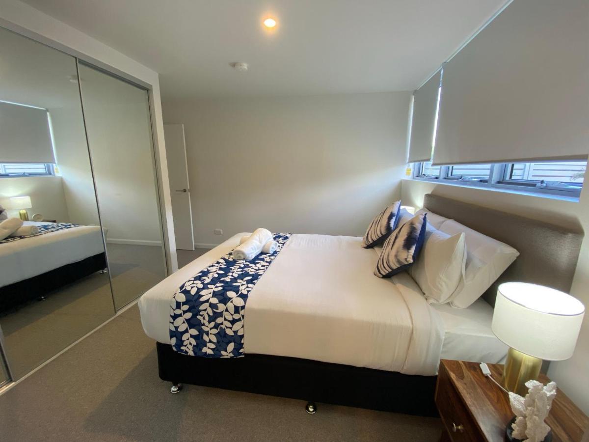 Serenity Surfers Paradise Gold Coast Exterior foto