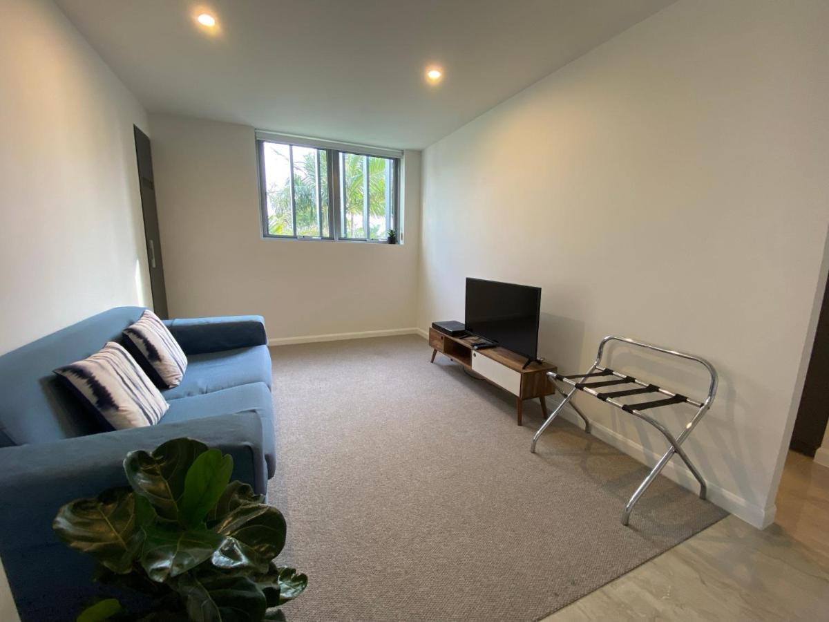 Serenity Surfers Paradise Gold Coast Exterior foto